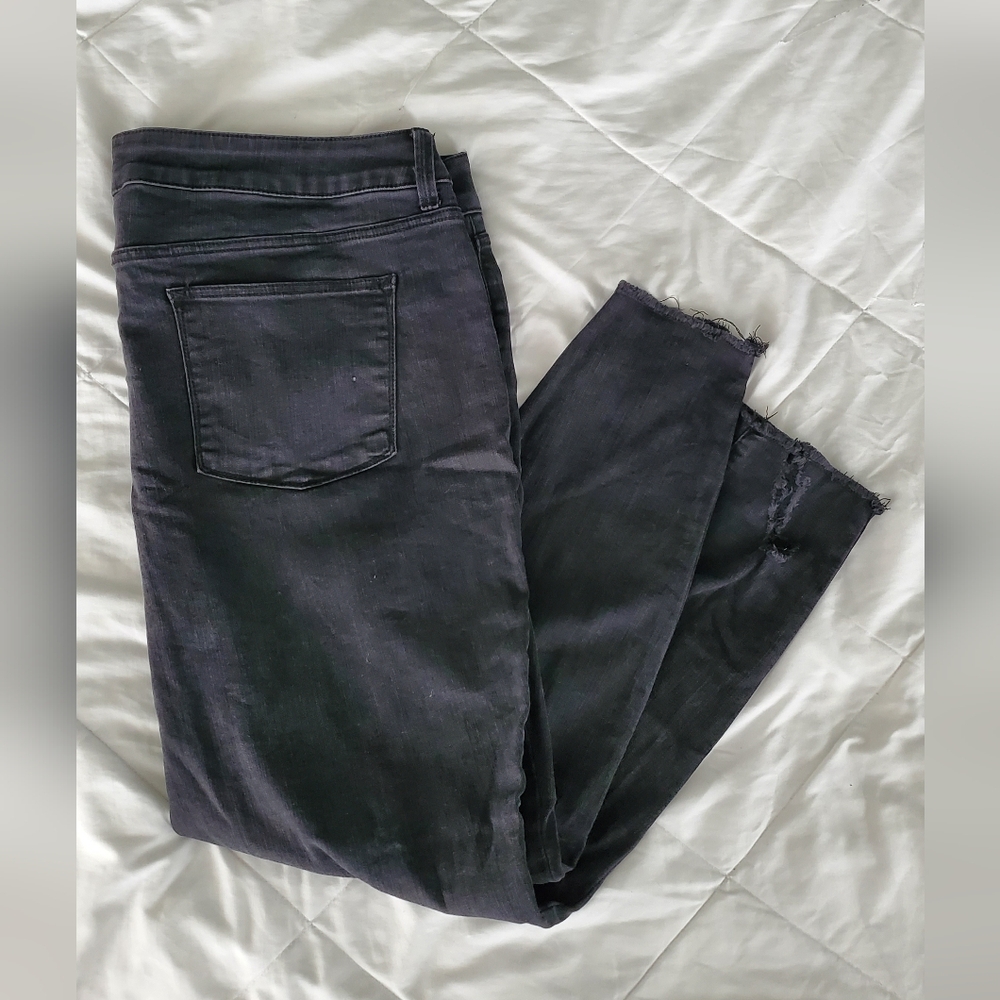 EUC Maurice's Distressed Jeggings 22W